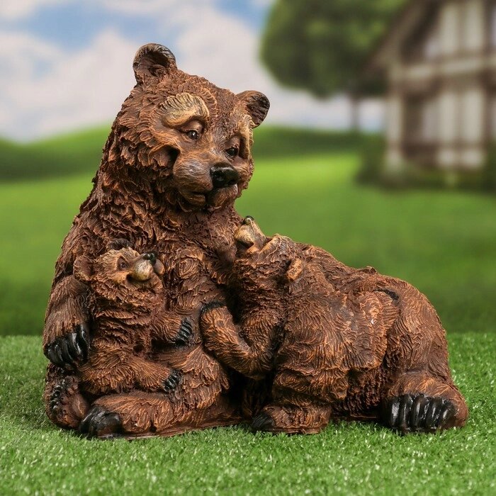 Садовая фигура 'Медведица с двумя медвежатами' 25х27х22см от компании Интернет-магазин "Flap" - фото 1