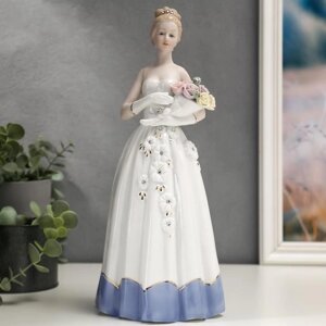 Сувенир керамика 'Девушка в бальном платье с букетом роз' стразы 30,5х13,5х10,7 см