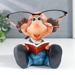 Сувенир полистоун подставка под очки 'Дедуля с книгой' 13х10х11 см