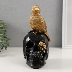 Сувенир полистоун 'Птица на черном черепе' 9,5х14х21 см