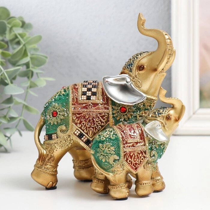Сувенир полистоун 'Слон со слонёнком - попона красно-зелёная с рубинами' 13,5х8,5х15,5 см от компании Интернет-магазин "Flap" - фото 1