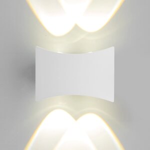 Светильник 'Эссен' 4хLED 4Вт 4000К IP66 белый 11,5х4,6х8,3 см