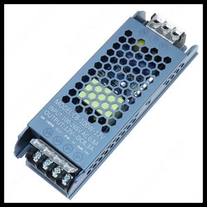 Понижающий трансформатор CB100 для освещения в бассейне (12V, мощность = 100W, для сухих помещений)