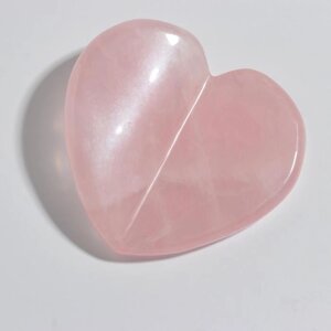 Пластина-скребок "Сердце с изгибом посередине" из розового кварца