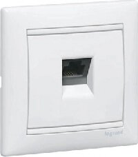 Legrand Valena Белый Розетка ТЛФ 1-ая (774438)