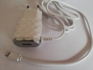 Сетевое зарядное устройство 1х USB Lightning белый Remaks