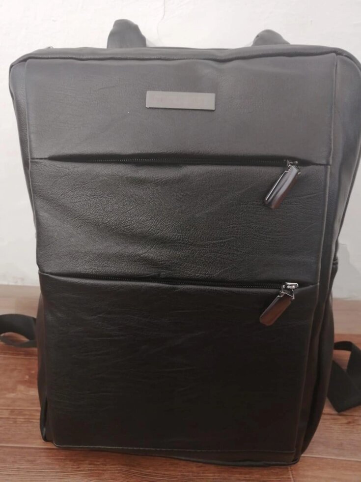 Рюкзак черный Экокожа от компании Канцелярские, хозяйственные товары, рубашки, халаты, текстиль - фото 1