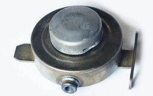 Бачок с пробкойй 240-3707220 (г3233)