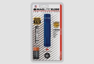 Фонарь MAGLITE LED XL200 3xAAA (172 Lum)(4737cd)(138м)(2ч30м/218ч)(синий)(в блистере) R34375