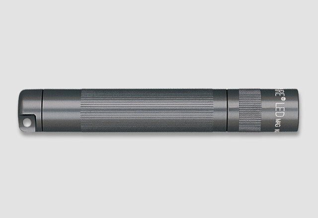 Фонарь Maglite Solitaire LED 1xAAA (37 Lum)(с 1-й батарейкой)(серый)(в пластиковом футляре) R34632 от компании Интернет-магазин ProComfort - фото 1
