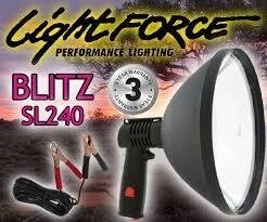 Фонарь-прожектор LIGHTFORCE BLITZ-SL-240 (12V) 1.000.000cd (дальность: 1.000м-1 Lux), контакты: зажимы R34904 от компании Интернет-магазин ProComfort - фото 1