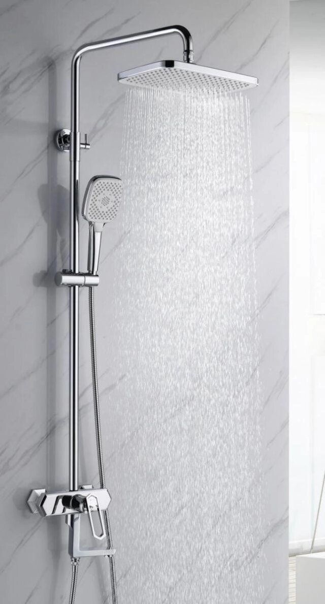 LM3962C Lemark смеситель для ванны и душа с регулируемой высотой штанги Prizma от компании Интернет-магазин ProComfort - фото 1