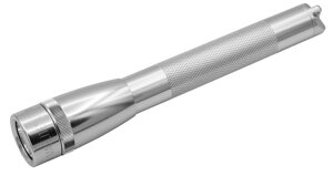 Фонарь MINI MAGLITE LED PRO+ 2xAA (245 Lum)(с 2-мя батарейками и чехлом)(серебристый)(в блистере) R34643