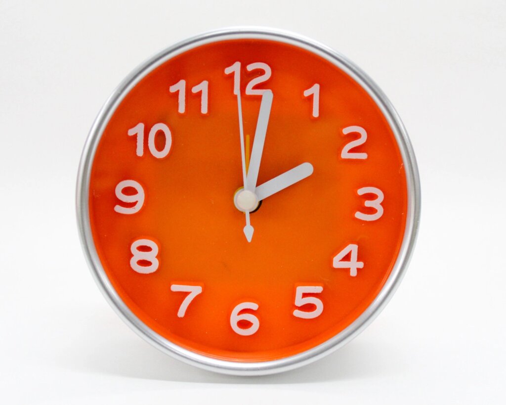 Часы-будильник круглые, оранжевые, 10 см от компании Интернет-магазин VPROK_kz - фото 1