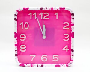Часы-будильник квадратные, розовые, 15 см