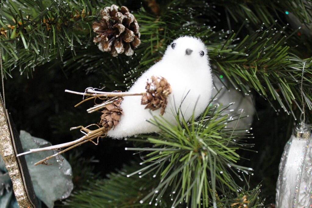 Дизайнерское новогоднее украшение, "Птичка белая", 8 см от компании Интернет-магазин VPROK_kz - фото 1