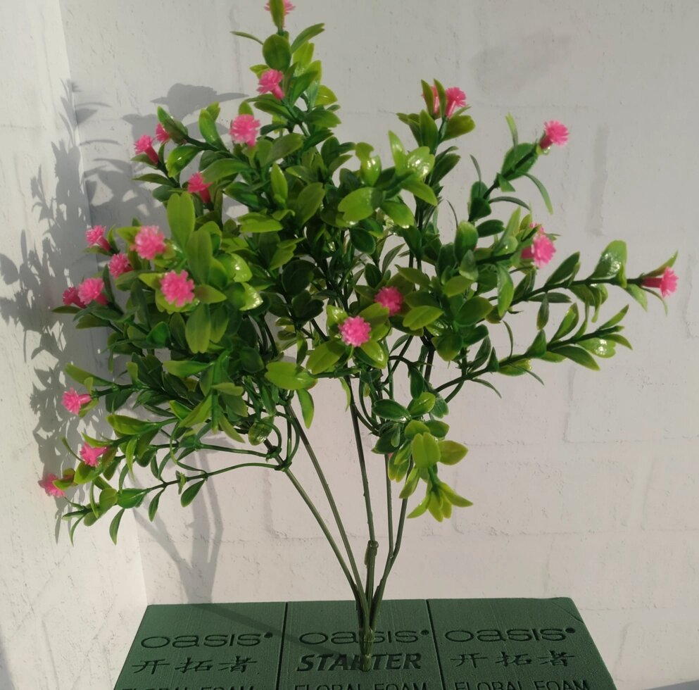 Искусственные мелкие розовые цветы на ветке, высота 33см от компании Интернет-магазин VPROK_kz - фото 1