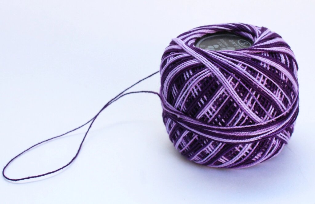 Нитки для вязания "Ирис", бело-фиолетовые от компании Интернет-магазин VPROK_kz - фото 1