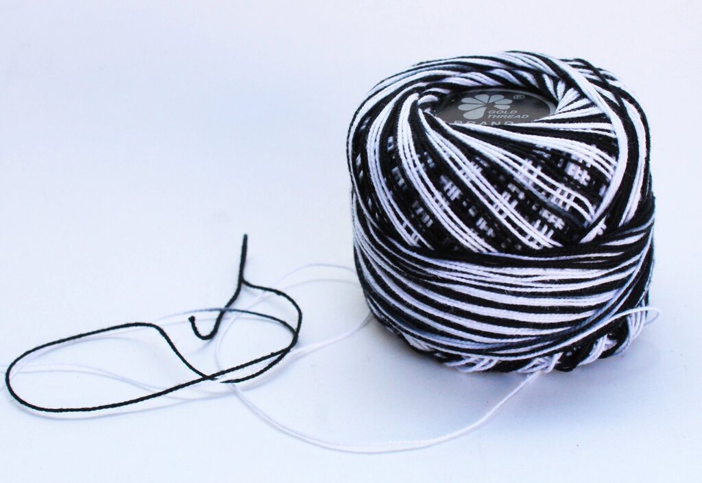 Нитки для вязания "Ирис", черно-белые от компании Интернет-магазин VPROK_kz - фото 1