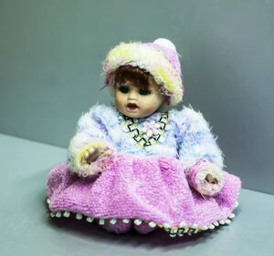 Фигурка -сувенир "Кукла в розовой юбке", 13см