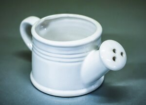 Чаша декоративная "Лейка" (керамика, белая),15х6х8,5см