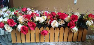 Цветы искусственные розовые в ящике 50x10 см