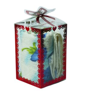 Полотенце в подарочной упаковке (белое с голубыми цветами), 11 см