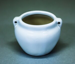 Чаша декоративная "Чугунок" (керамика, белая),5см