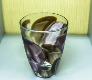 Декоративная настольная ваза "Стакан" (цветное стекло), 27см