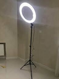 Селфи лампа, кольцевая на подставке с зажимом для телефона, 26 см от компании Интернет-магазин VPROK_kz - фото 1