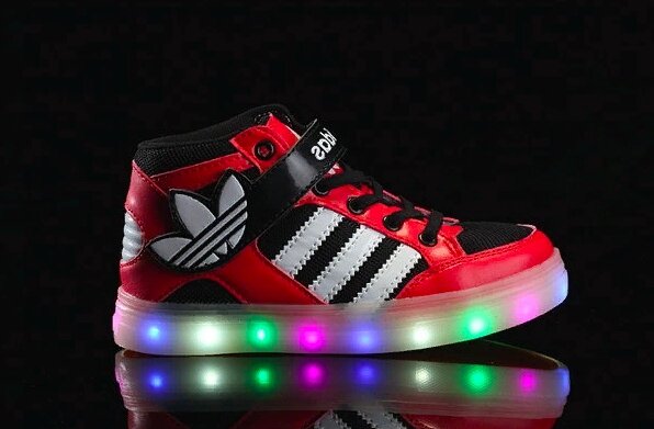 Детские кроссовки с LED подсветкой от компании KazGym - фото 1