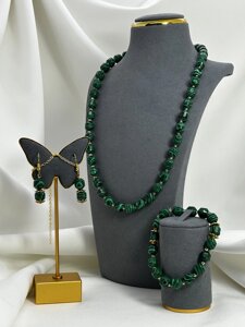 Набор "Малахитовое очарование", малахит, серьги, ожерелье, браслет.