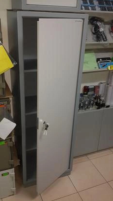 Шкаф медицинский от компании А-Техцентр Плюс-торговое оборудование весы, кассы, сейфы - фото 1