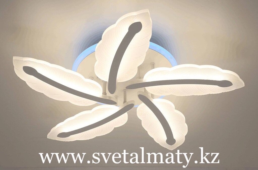 Креативная LED люстра из перьев 7245-5 от компании SvetAlmaty KZ - фото 1