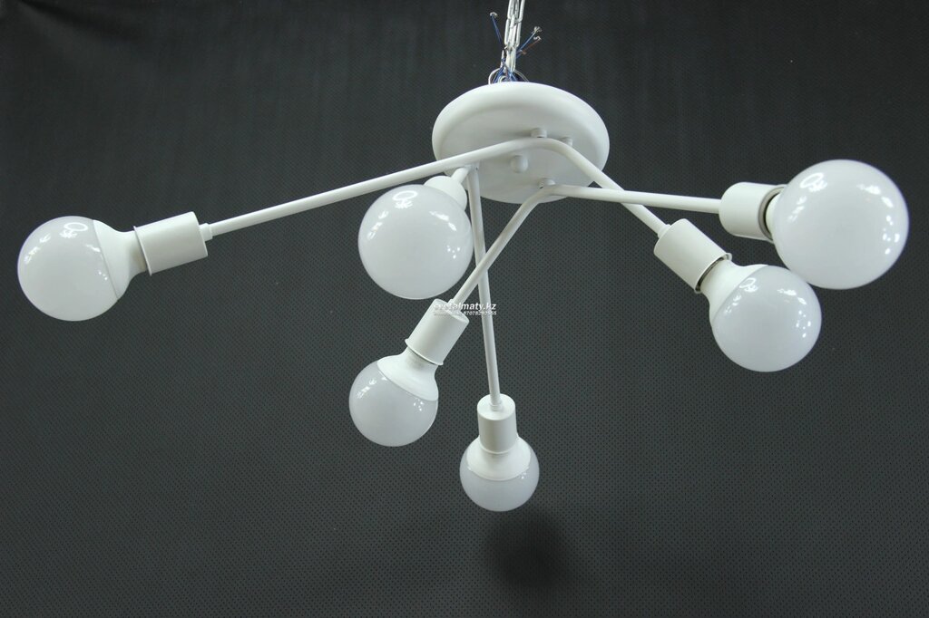 Люстра потолочная белая 6-ти ламповая в стиле Modern от компании SvetAlmaty KZ - фото 1