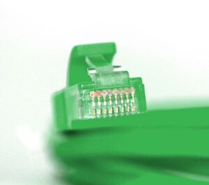 ITK Коммутационный шнур (патч-корд), кат. 6 UTP, LSZH, 3м, зеленый