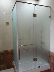 Из каленного стекла душевые кабины в Астане от компании GlassLife Company