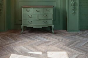 Ламинат SPC Vinilam PARQUET CHEVRON Шеврон Шампань RI153616CL4