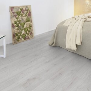 Ламинат Kaindl Natural Touch 8-32 стандарт Хикори Фресно 34142SQ