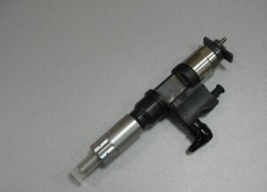 Форсунки дизельные Denso 8-98167556-1