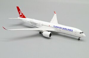 Модель самолета Airbus A350-900 XWB TC-LGA в ливрее Turkish Airlines, масштаб 1/400