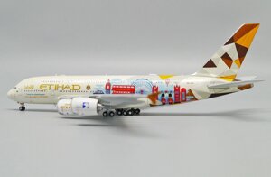 Модель самолета Airbus A380 A6-APE в ливрее Etihad Airways (Choose the United Kingdom), масштаб 1/400