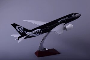 Модель самолета Boeing 787-8 Dreamliner в ливрее Air New Zealand, масштаб 1/160