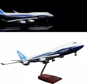 Модель самолета Boeing 747-400 в фирменной раскраске компании Boeing, с LED подсветкой, масштаб 1/150