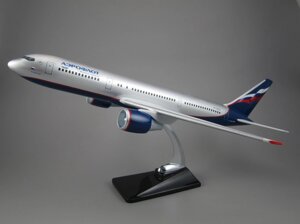 Модель самолета Boeing 767-300ER в ливрее Аэрофлот, масштаб 1/115