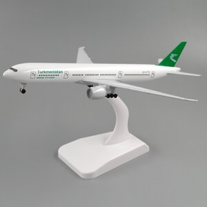 Модель самолета Boeing 777-300ER в ливрее Turkmenistan Airlines, масштаб 1/390