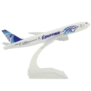 Модель самолета Boeing 777-200 в ливрее EgyptAir, масштаб 1/450