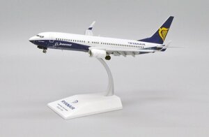 Модель самолета Boeing 737-800 EI-DCL в ливрее Ryanair, масштаб 1/200