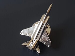 Значок самолет истребитель МиГ-31, серебристый цвет