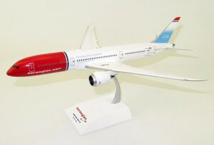 Модель самолета Boeing 787-9 Dreamliner G-CKLZ в ливрее Norwegian Airlines "Unicef Livery", масштаб 1/200